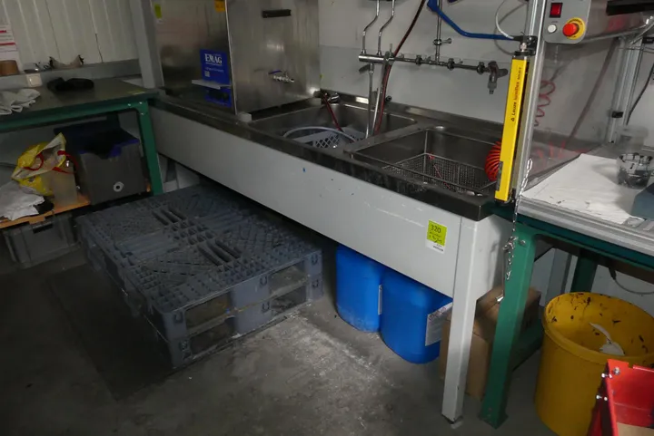 Waschtisch Hinweis: ohne Position 319, 321
